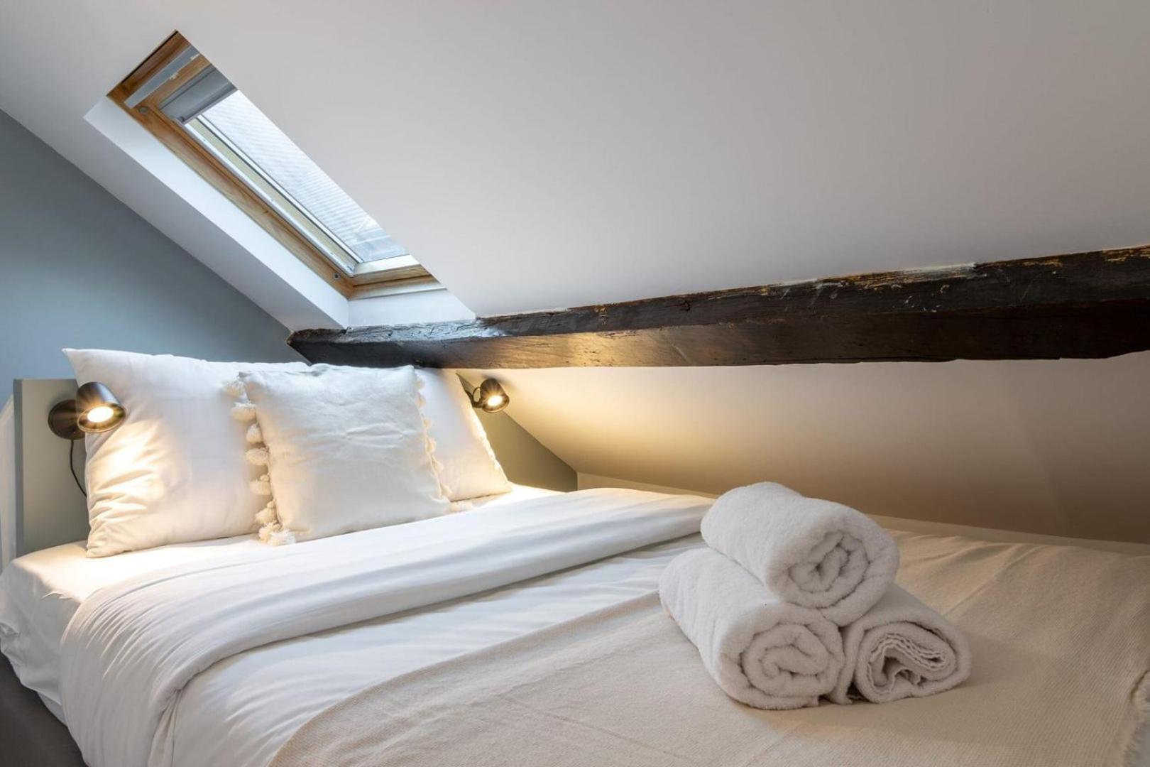 Hypercentre / Gares - Duplex Apartment Lille