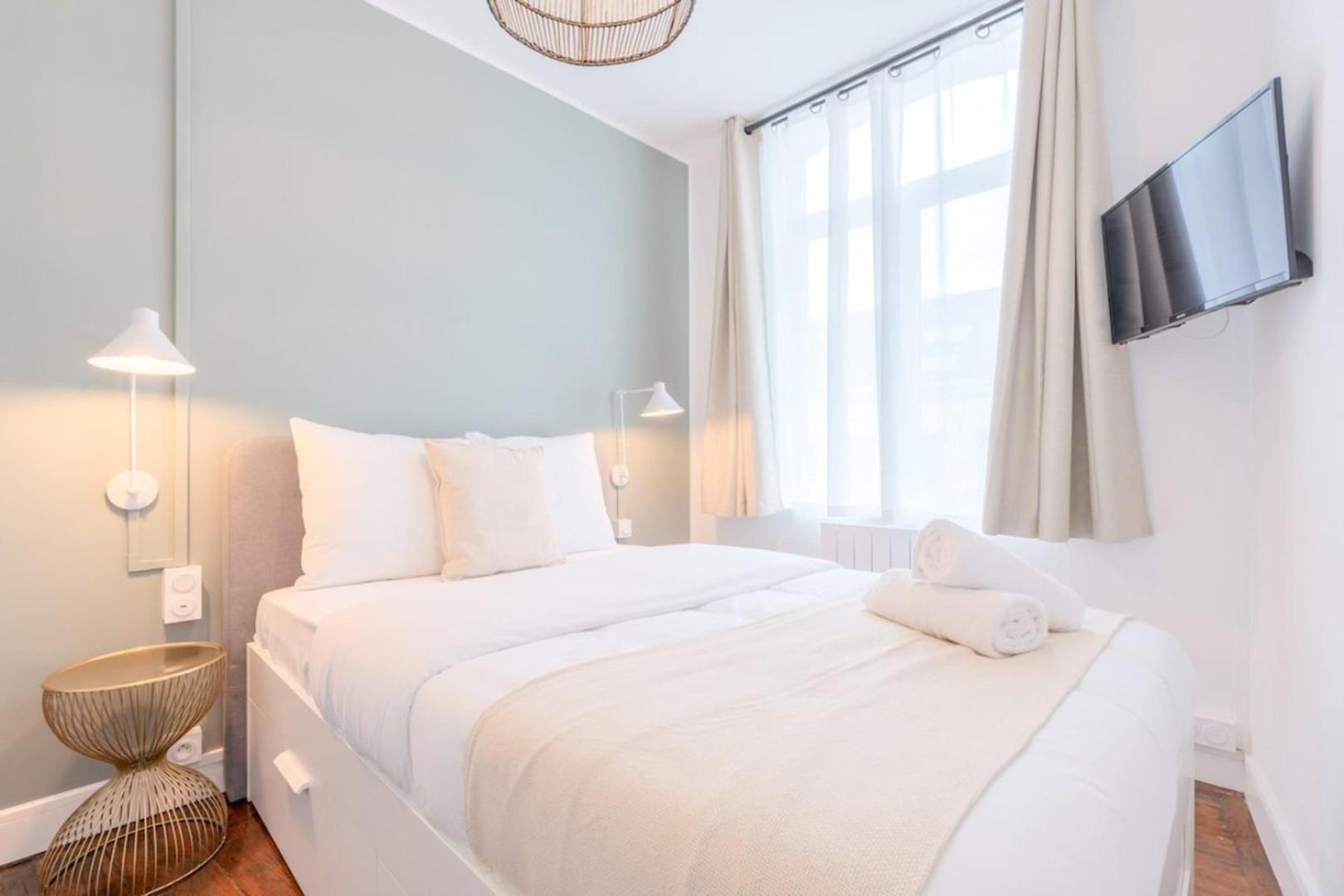 Renovated 3bed 2bath Apartment Lille