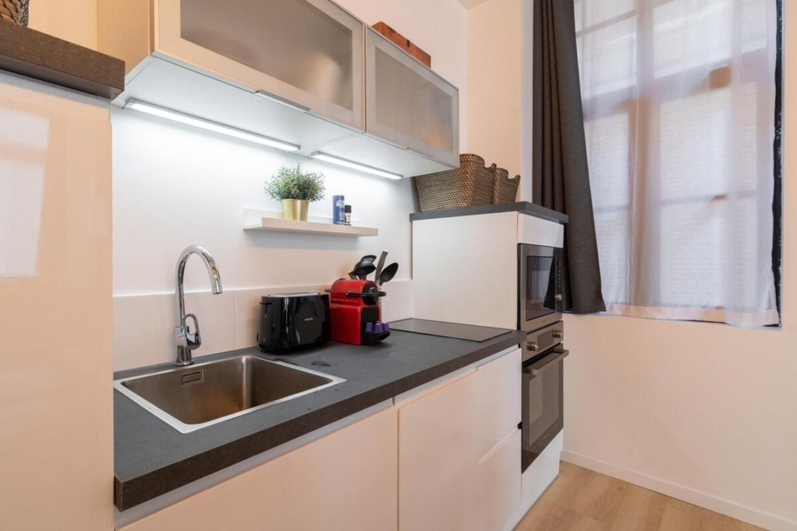 Apartment Unique 3 Bed House In Old Lille! *