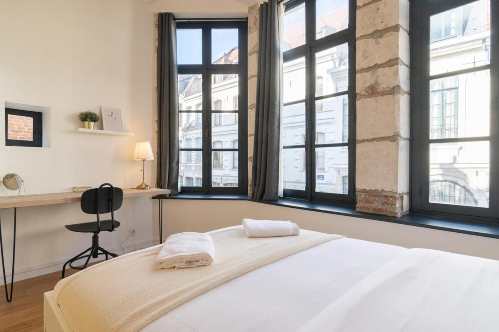 Apartment Unique 3 Bed House In Old Lille!