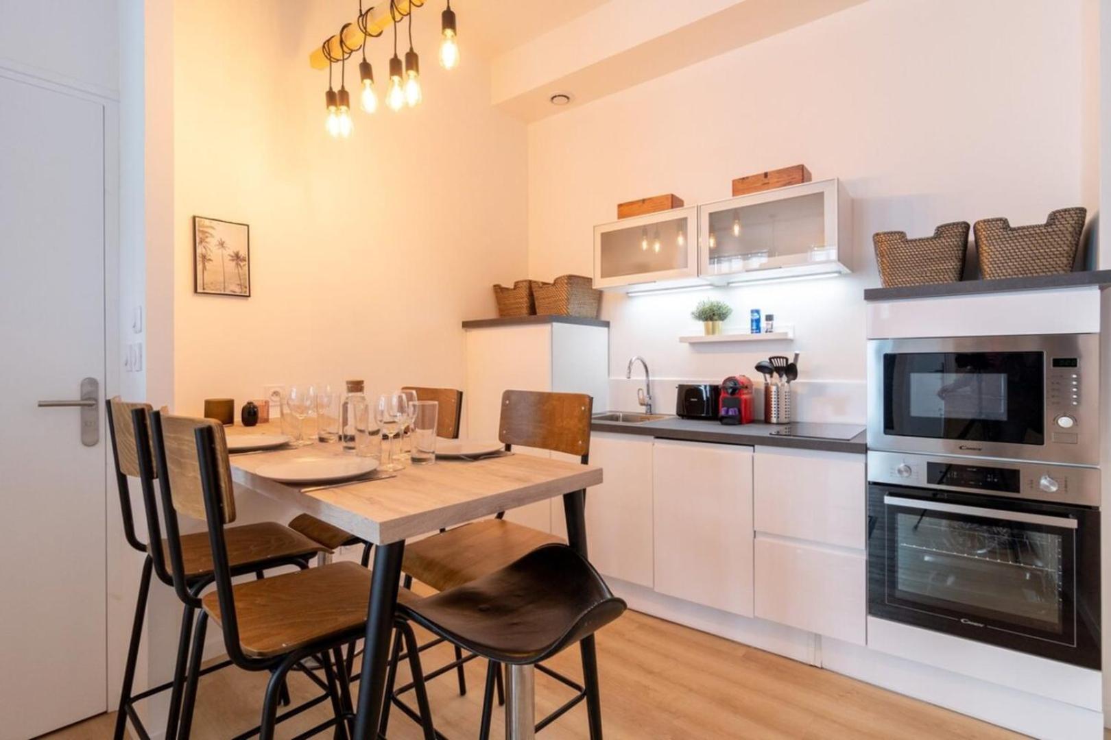 Unique 3 Bed House In Old Lille!