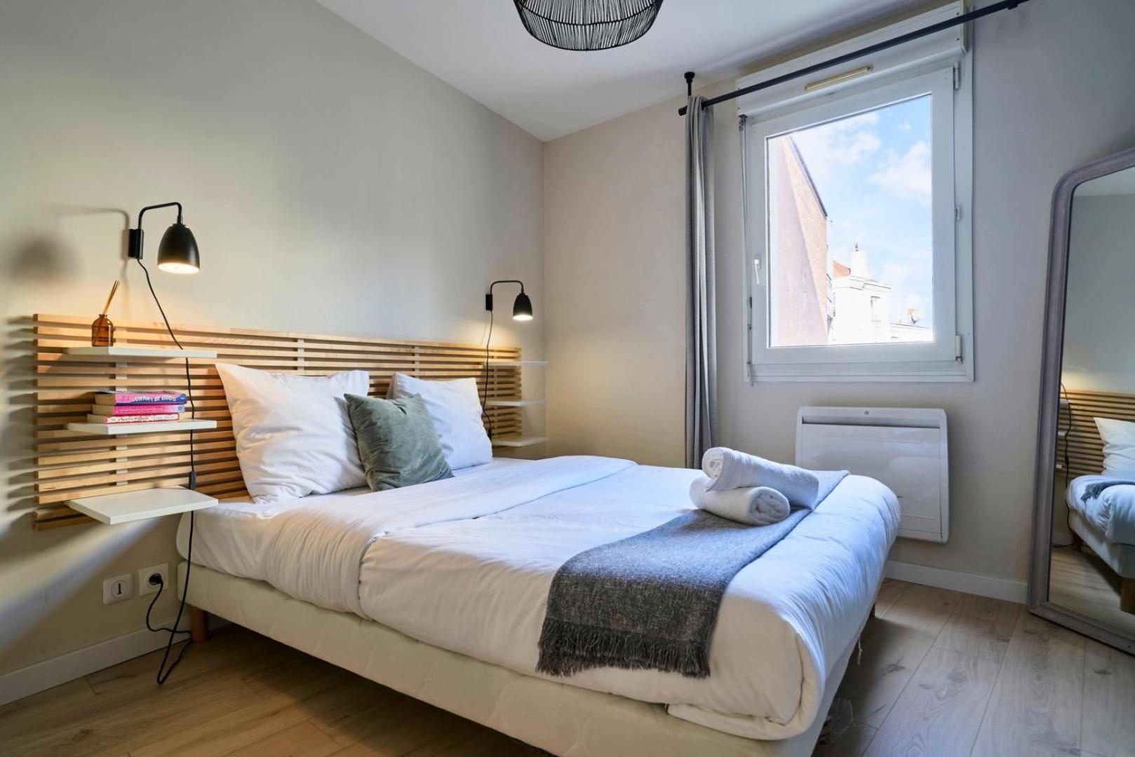 Vieux - Superb Balcony Parking! *