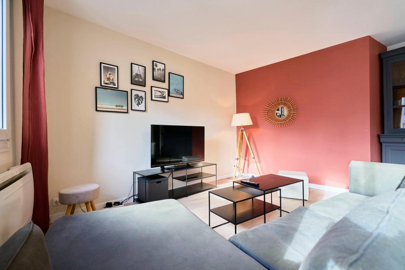 Vieux - Superb Balcony Parking! *