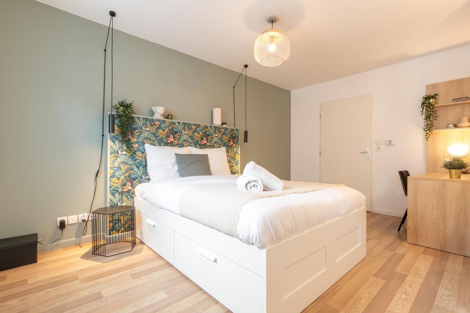 Appartement Wazemmes - Functional With Parking Space!