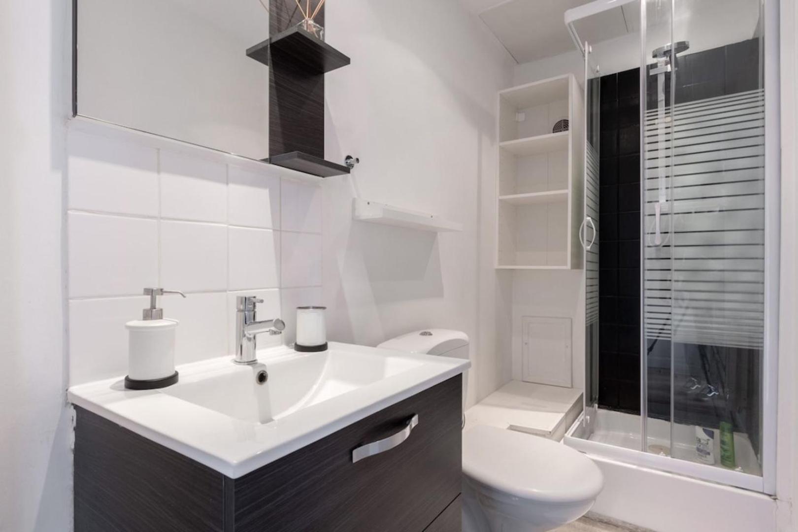 Fonctionnel A 3 Min Du Metro Apartment