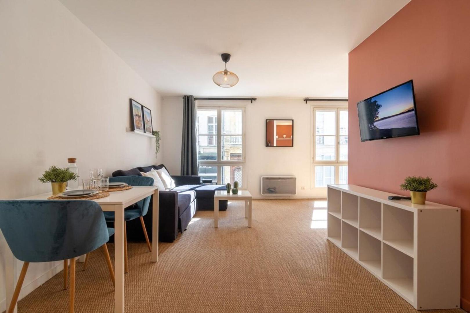 Vieux -nice Neat And Fully Equipped ! * Rijsel