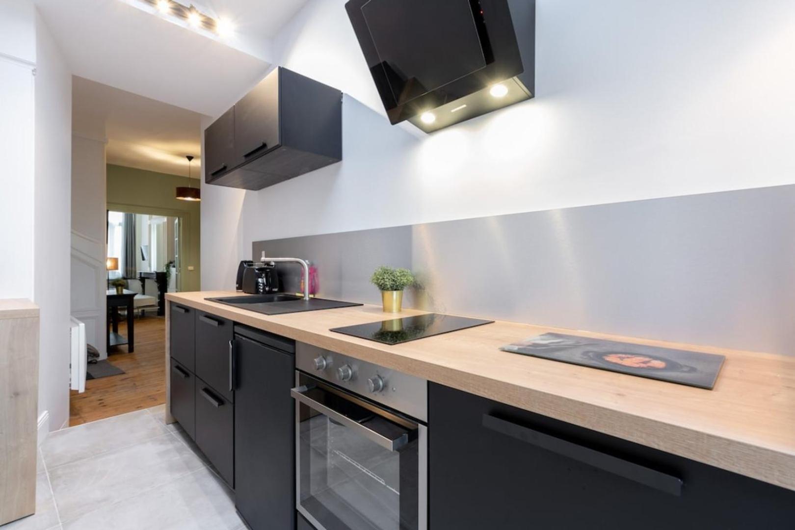 Vieux - Nice Studio With Terrace Apartment Lille