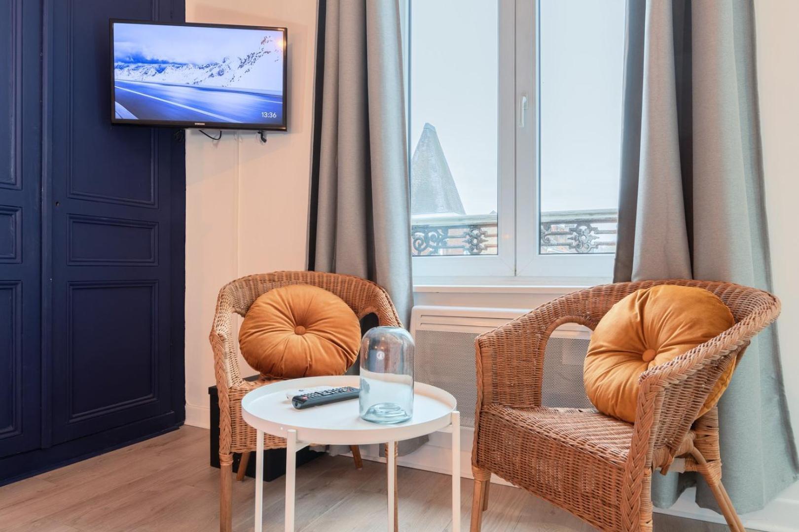Apartment Cormontaigne - *