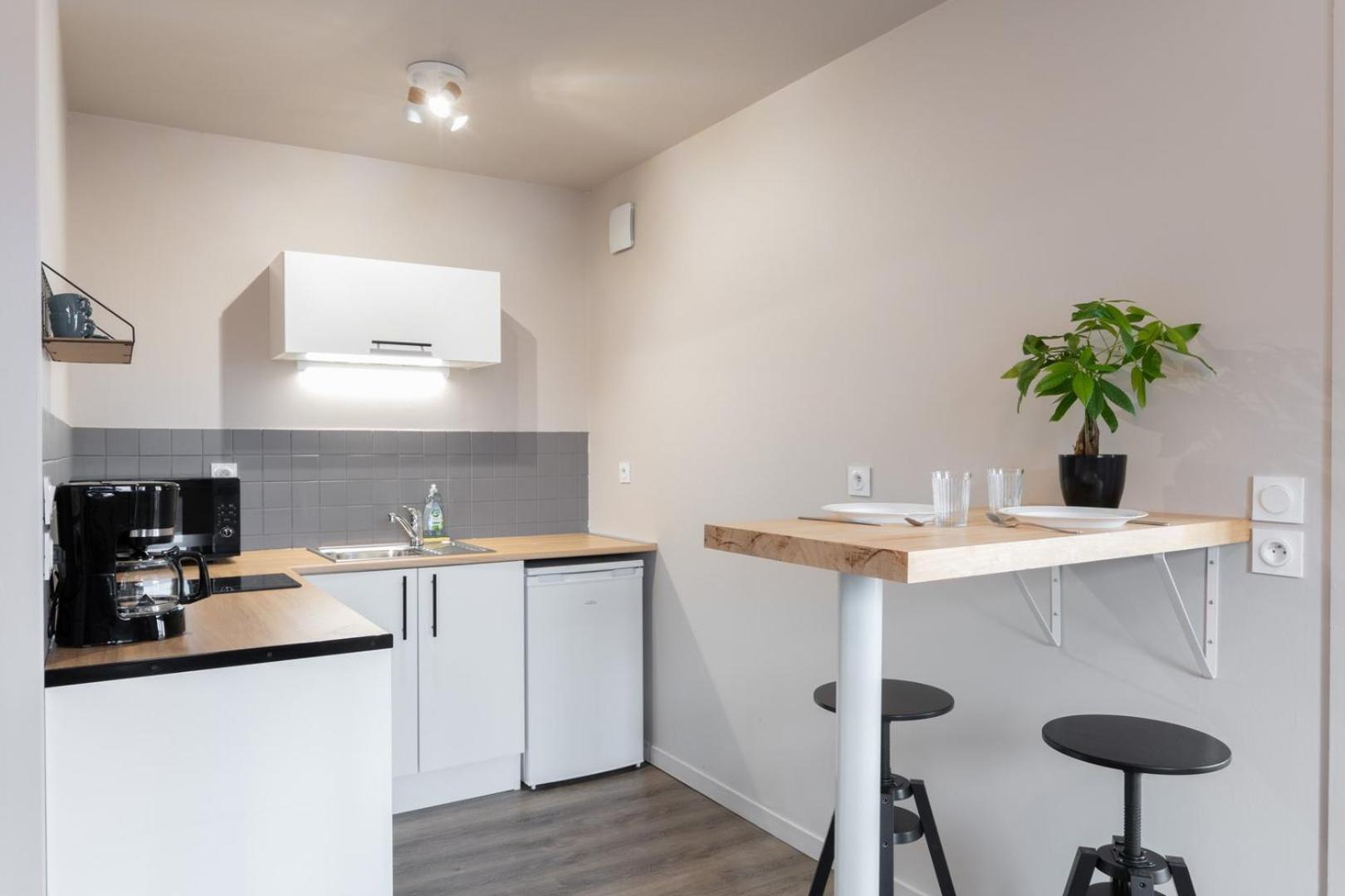 Apartamento Balcony + Parking! *