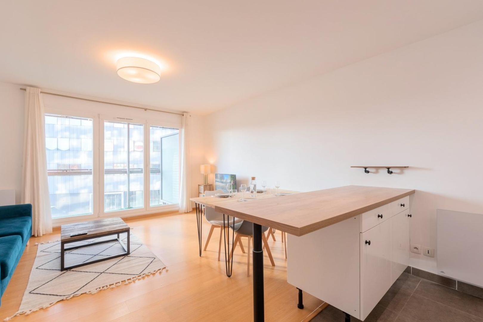Spacious With Parking And Balcony! *