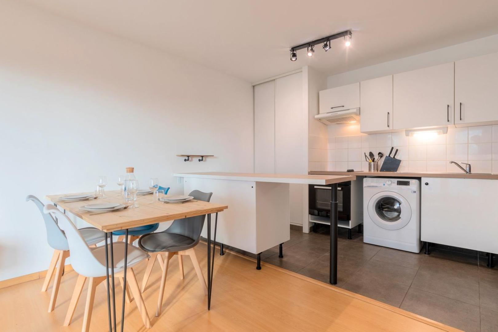 Apartment Spacious With Parking And Balcony! Lille