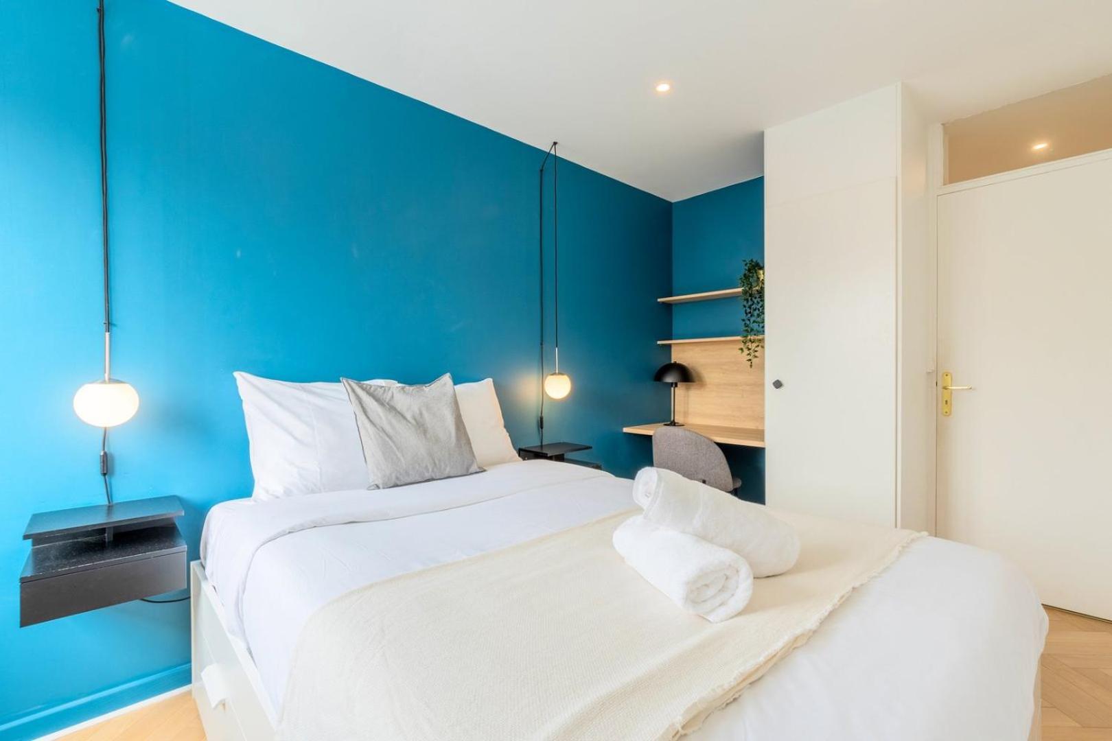 Large 130 M² 4-bedroom Apartment Lille