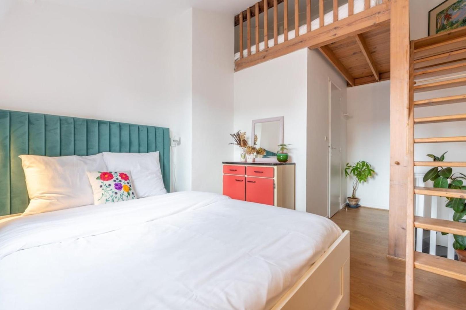 Old - Atypical House Full Of Charm Apartment