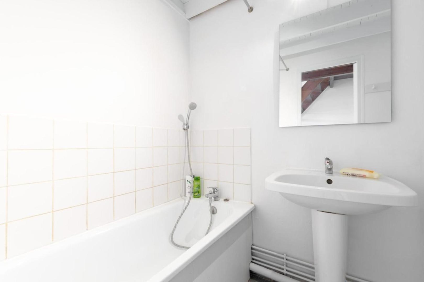 Old - Atypical House Full Of Charm Apartment