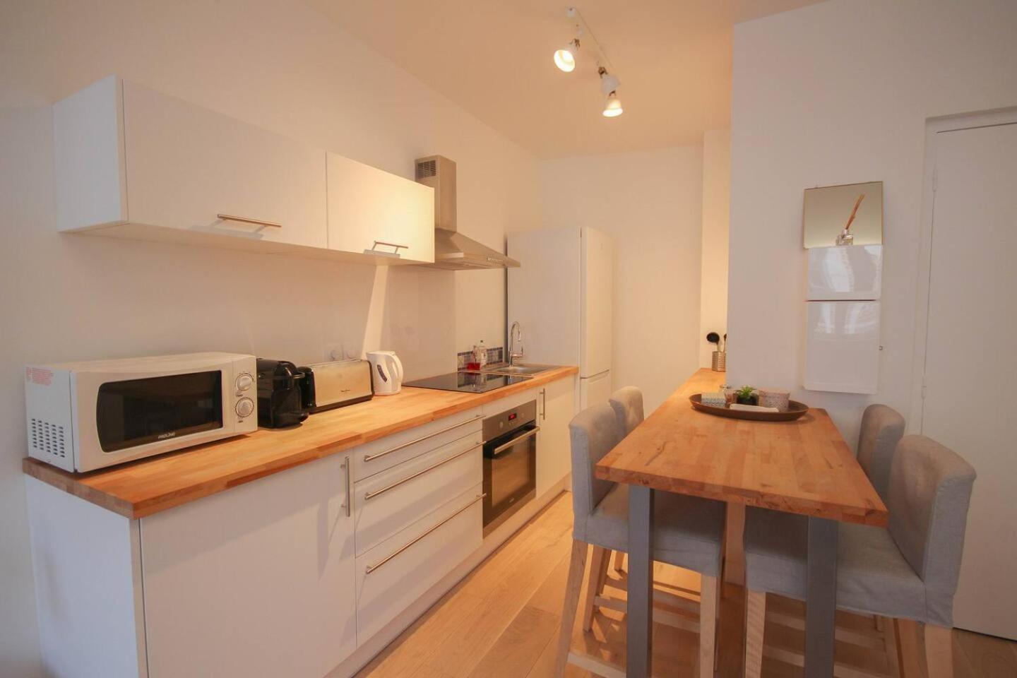 Apartment Equipped Premium Location *