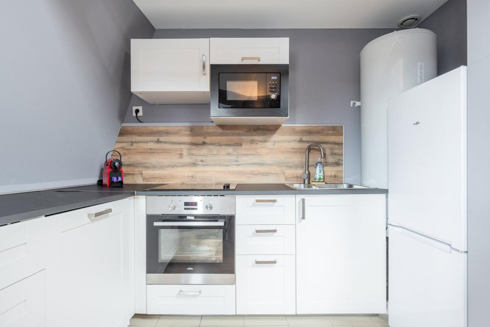 Apartment Proche Wazemmes/jb Lebas - 2 Bed Lille
