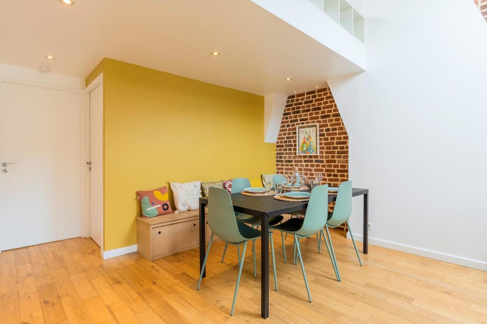 Charming Bright Flat In Vieux Lille. *