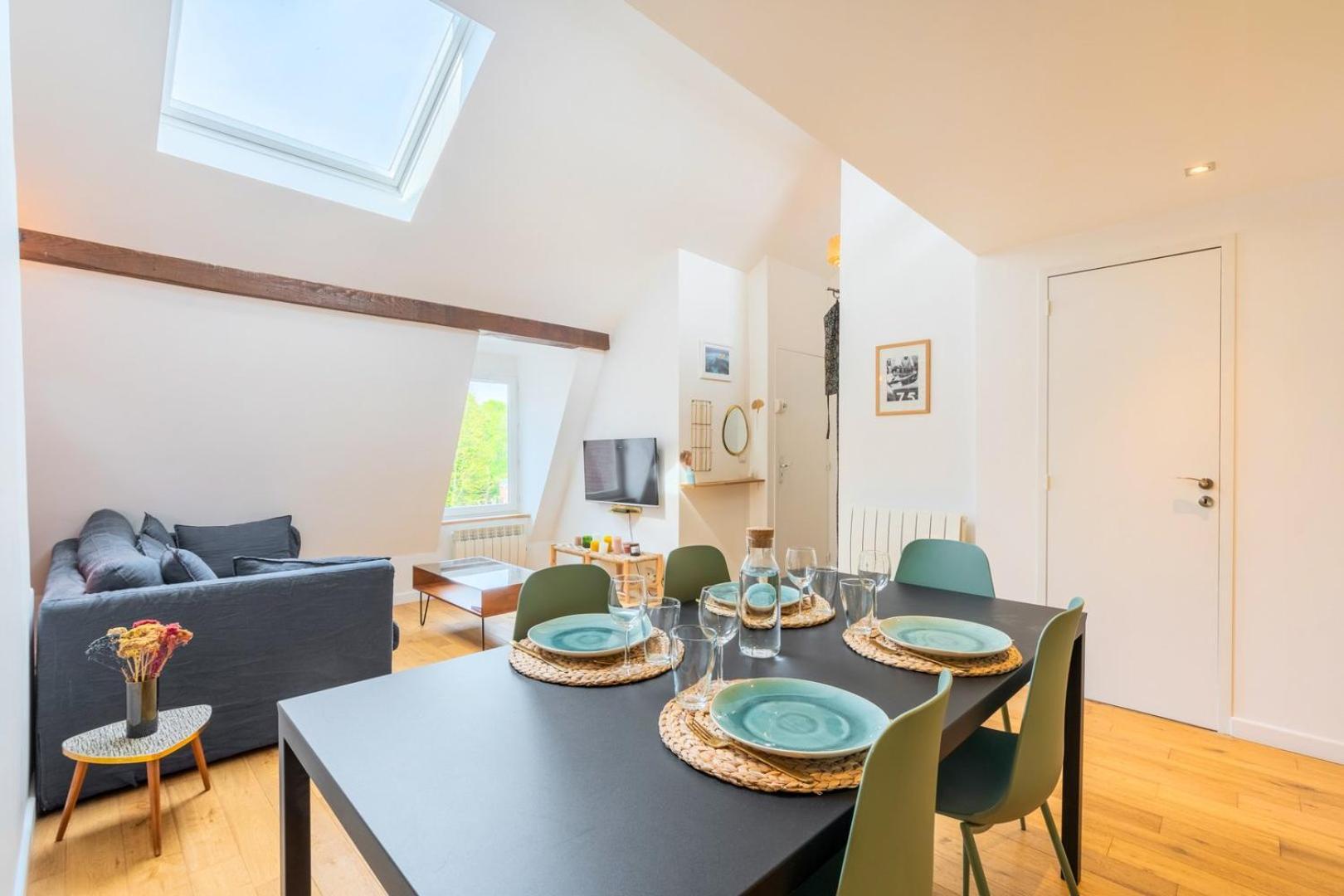 Charming Bright Flat In Vieux Lille. *