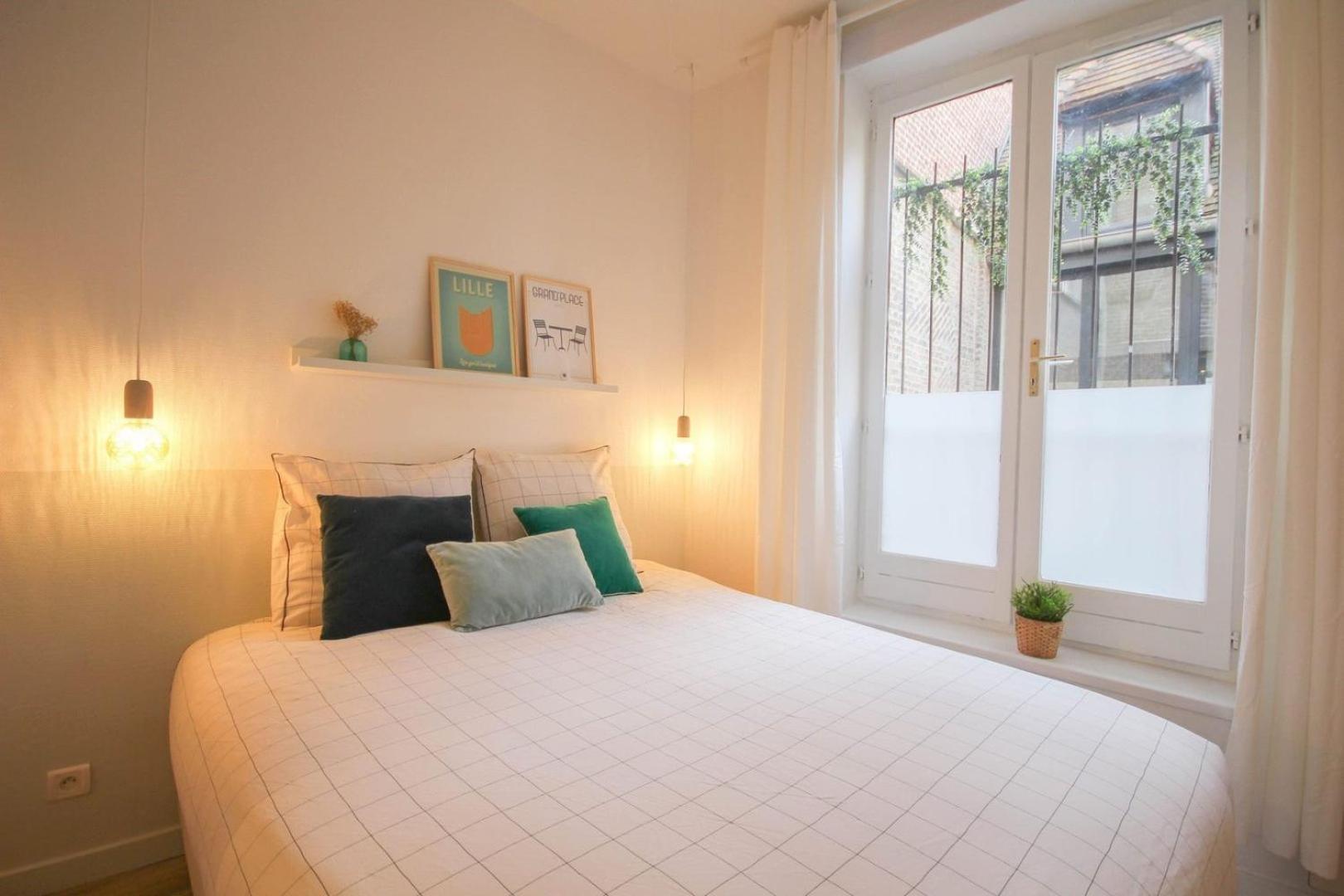 Appartement In The Heart Of Old Lille: Rue De La Monnaie