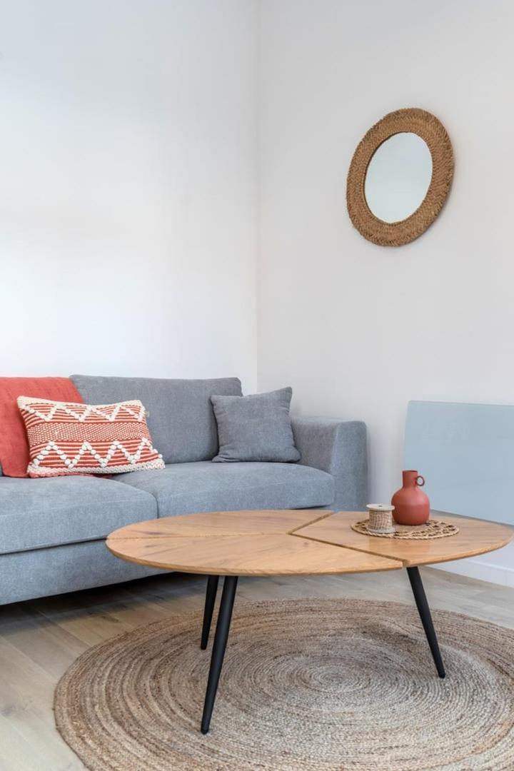 Centre Comfortable, Equipped Apartment! Lille