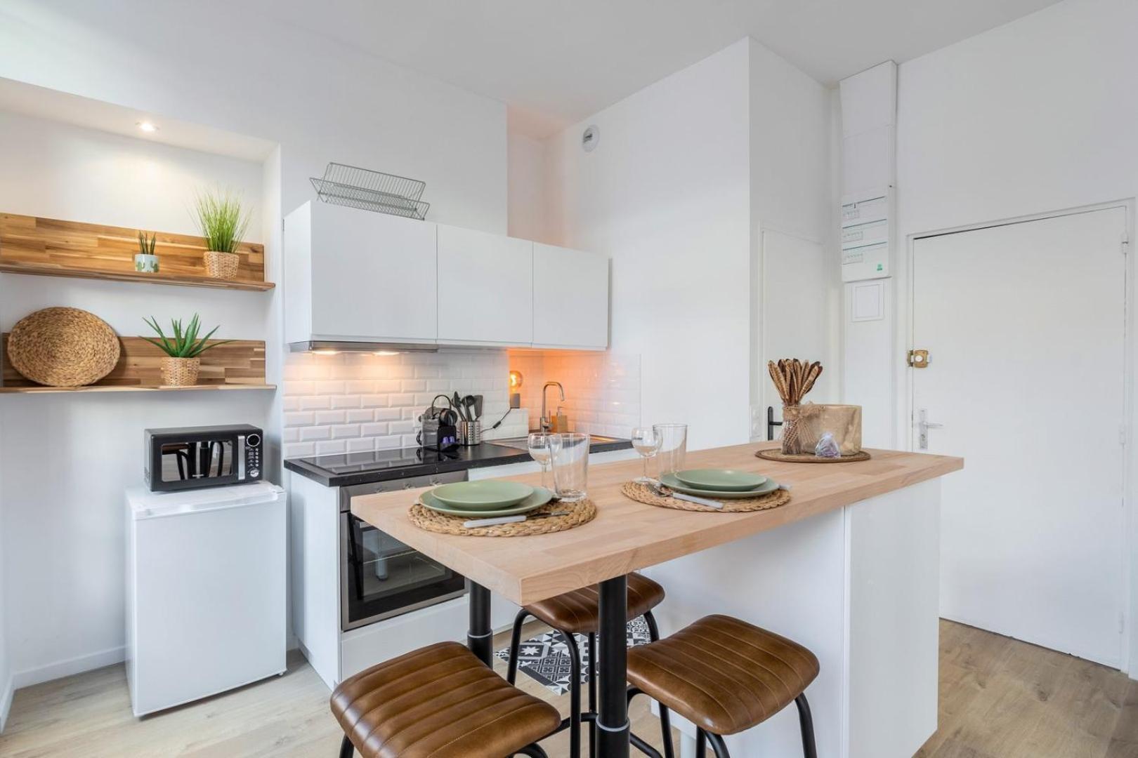 Centre Comfortable, Equipped Apartment! * Lille
