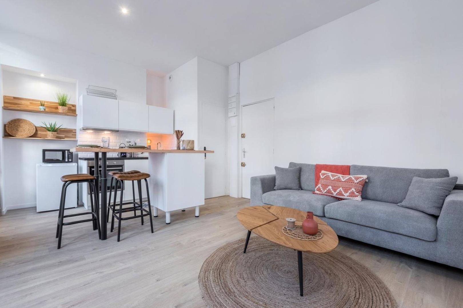 Centre Comfortable, Equipped Apartment!