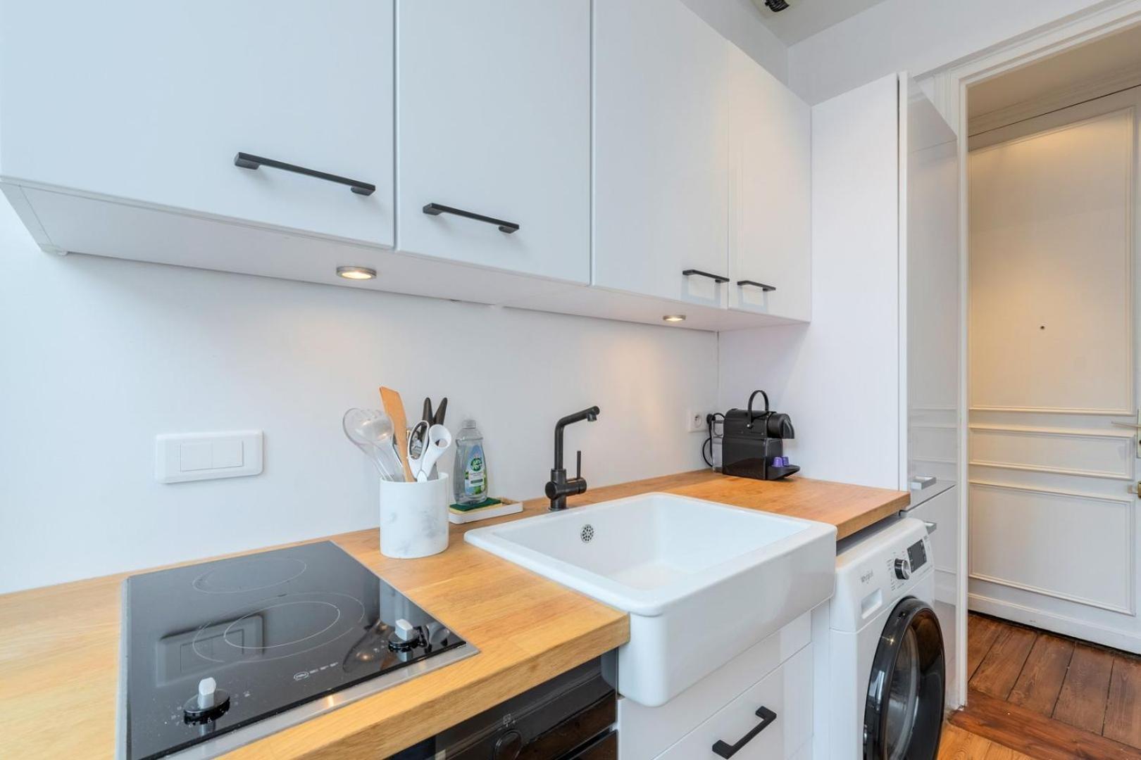 Centre With Character Apartment *