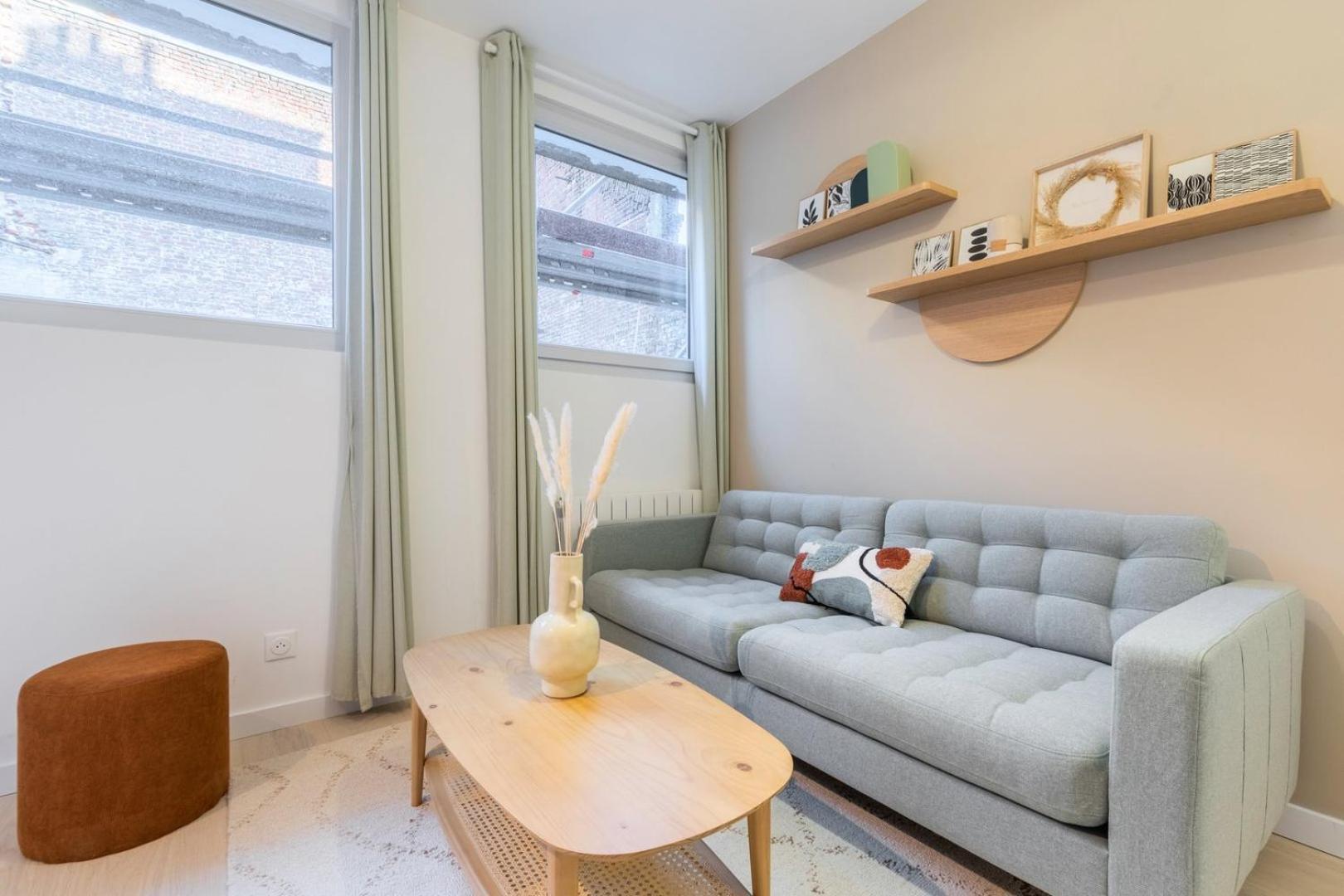 Renovated 1 Bedroom Appartement *
