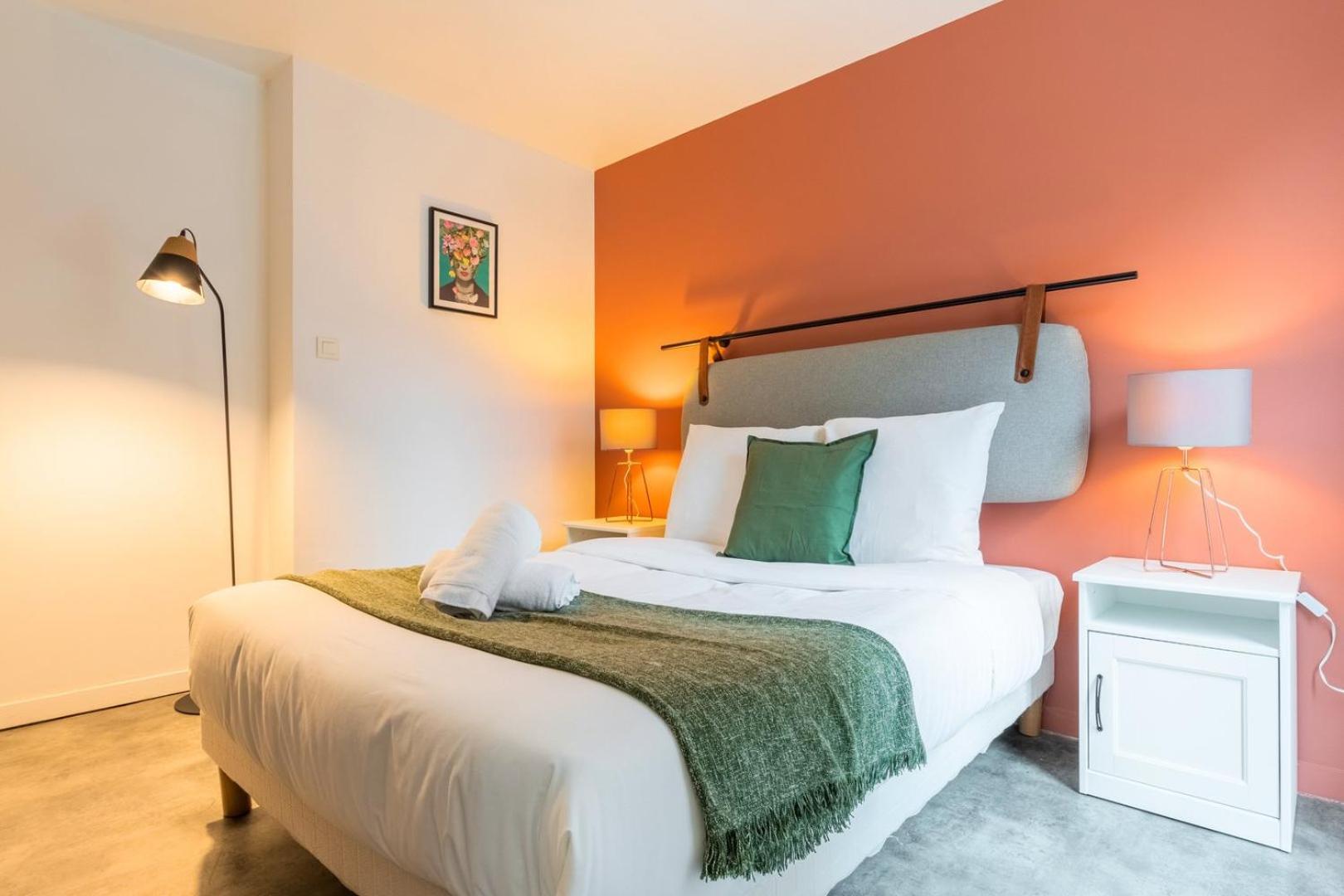 Spacious W Private Parking In Old *