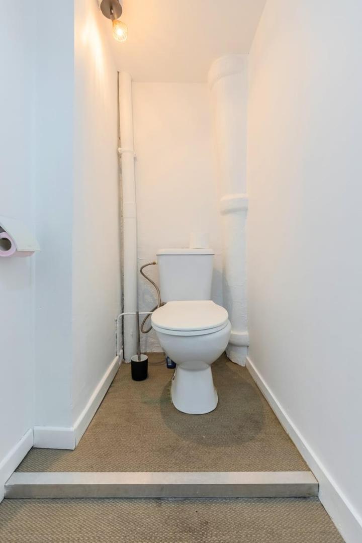 2-bedroom Near Metro Apartment Lille