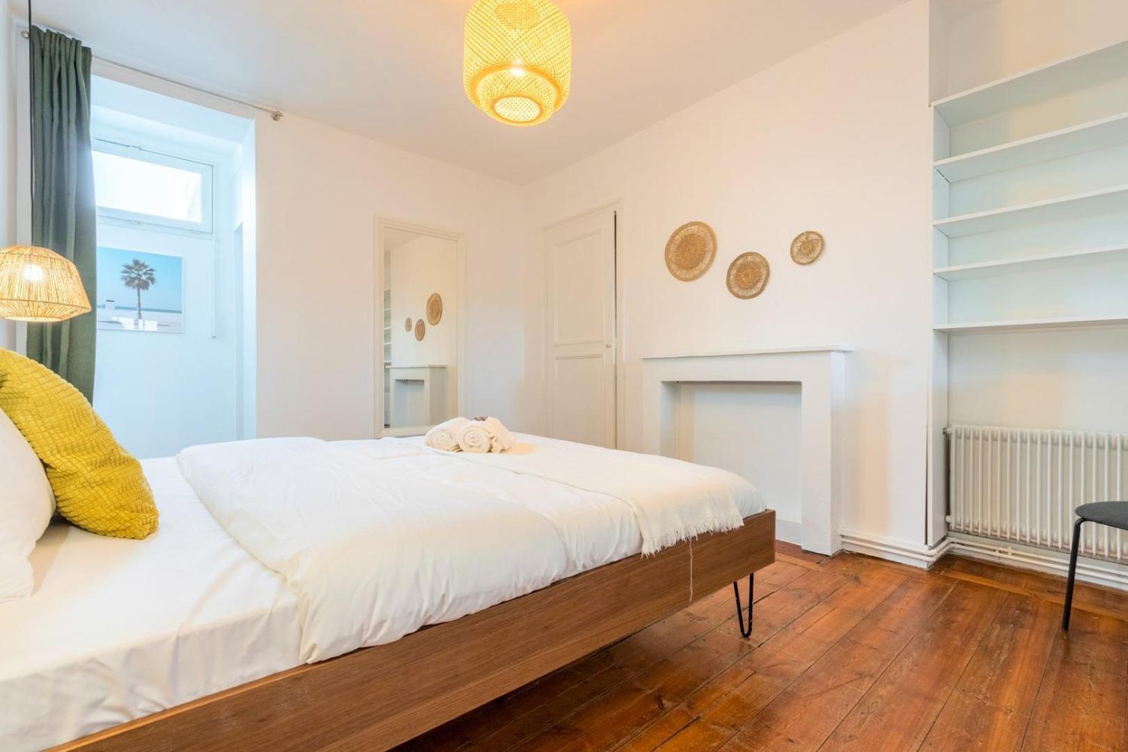 2-bedroom Near Metro * Lille