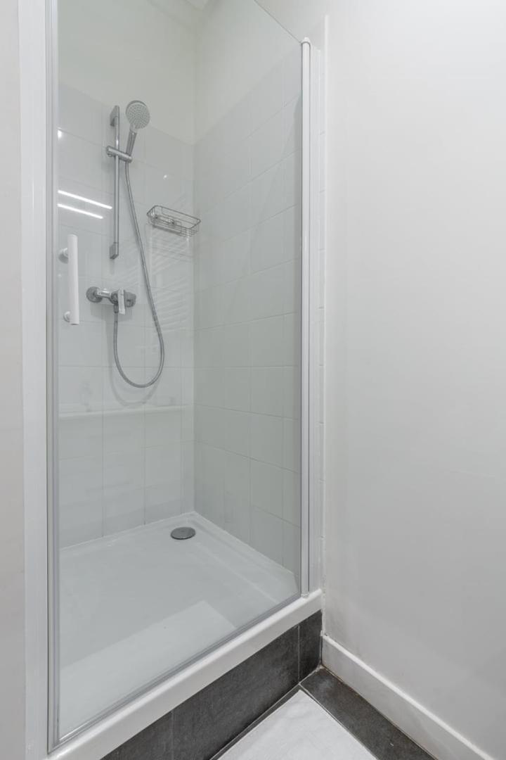 Functional In The Heart Of Old Apartment *