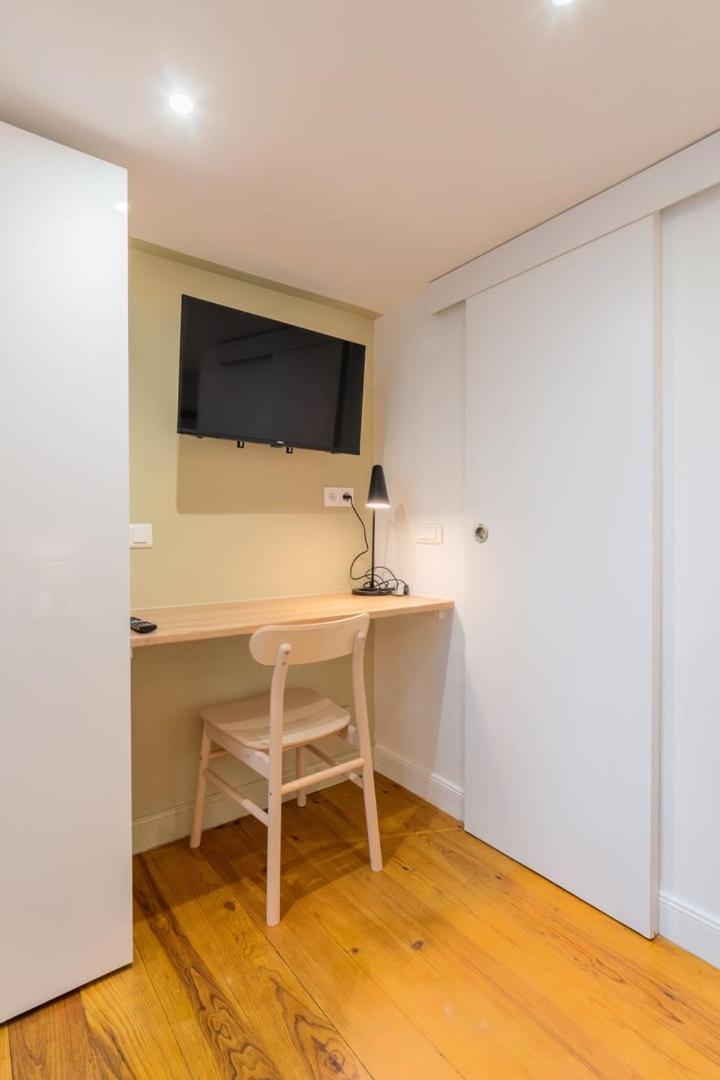 Apartment Charming Renovated And Bright In The Center *