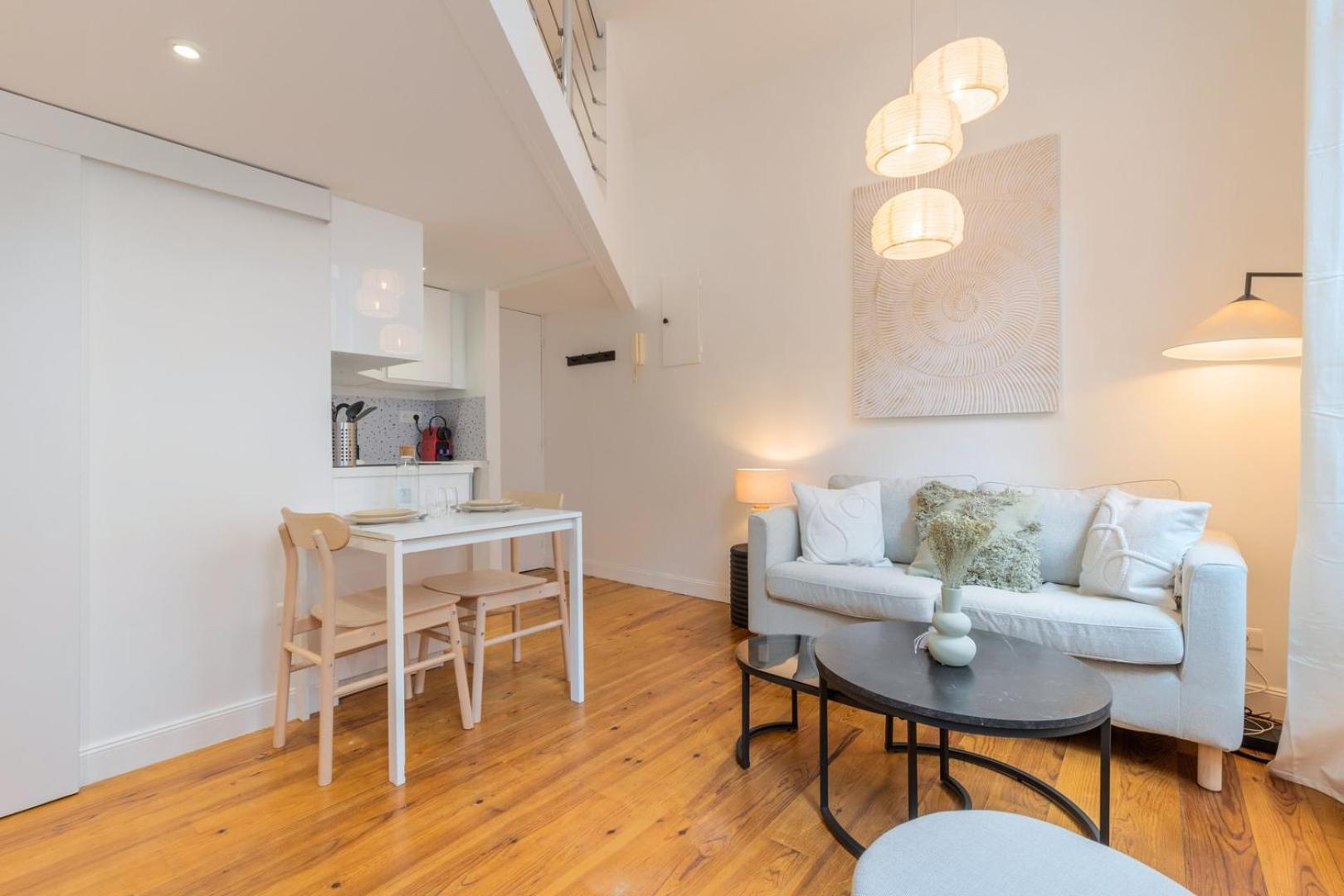 Apartment Charming Renovated And Bright In The Center *