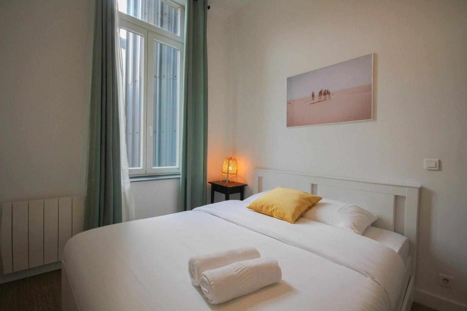 2-bedroom Flat + Private Car Park. Lille