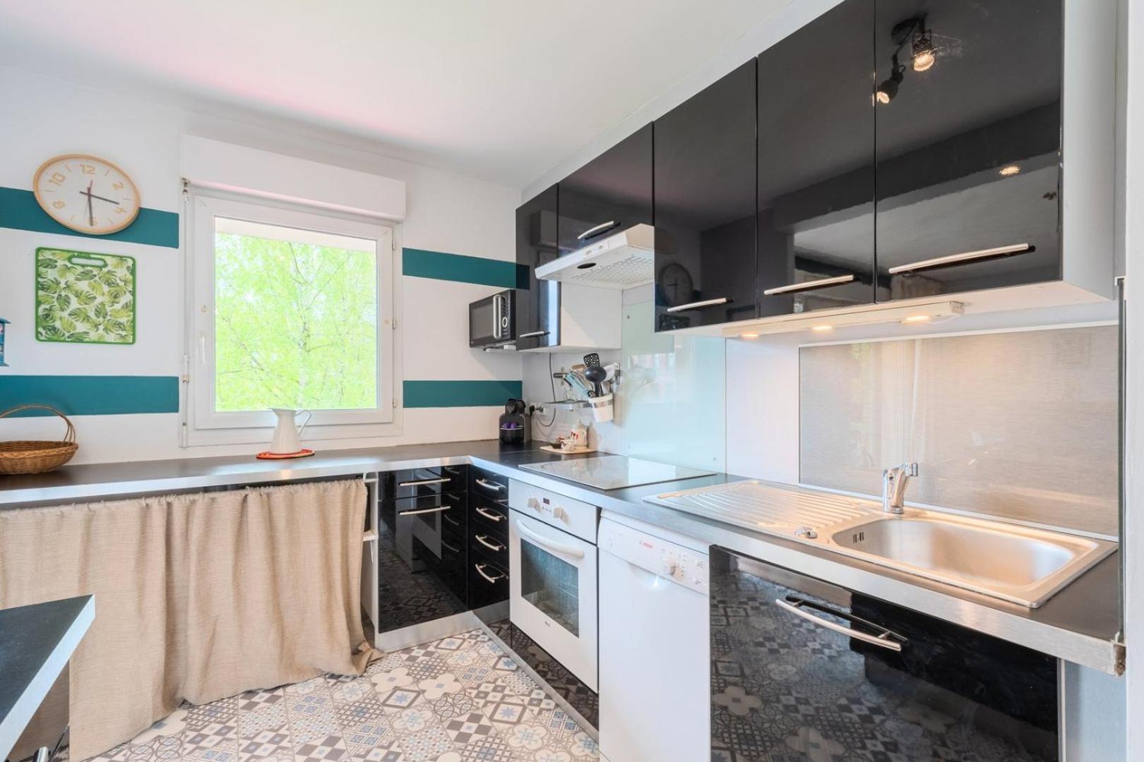 Calm Flat Ideally Located In Old + Parking! Lille