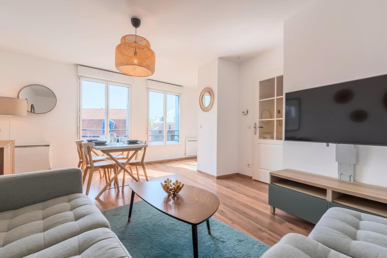 Quiet 1 Bedroom Parking Old Appartement *