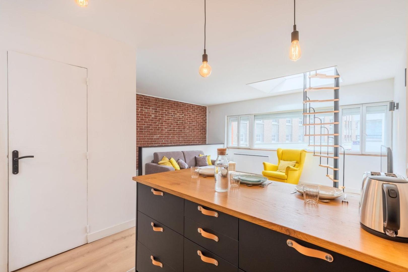 Apartment Lumineux Avec Rooftop Et Garage Prive. *