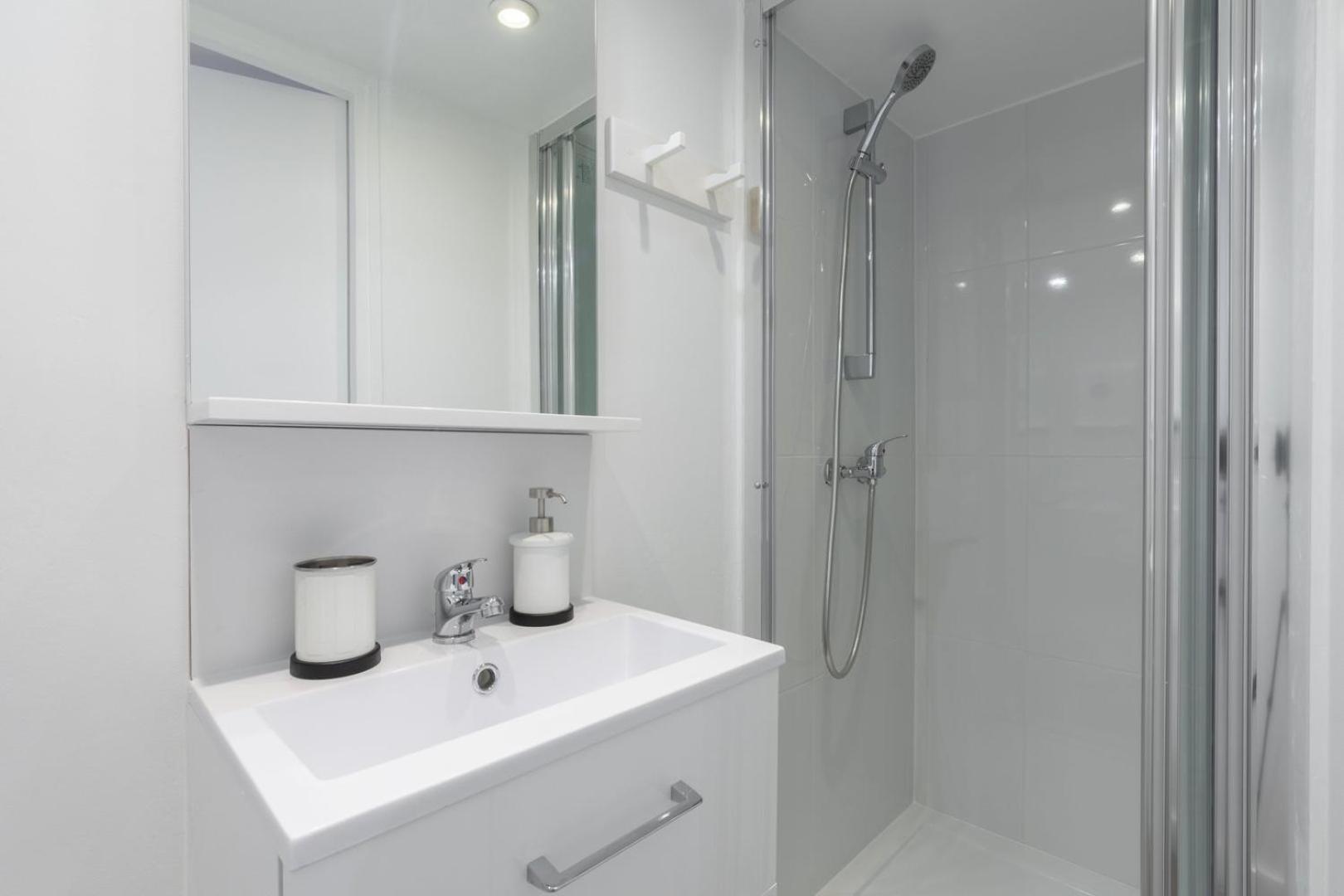 Apartment Center Bright And Functional