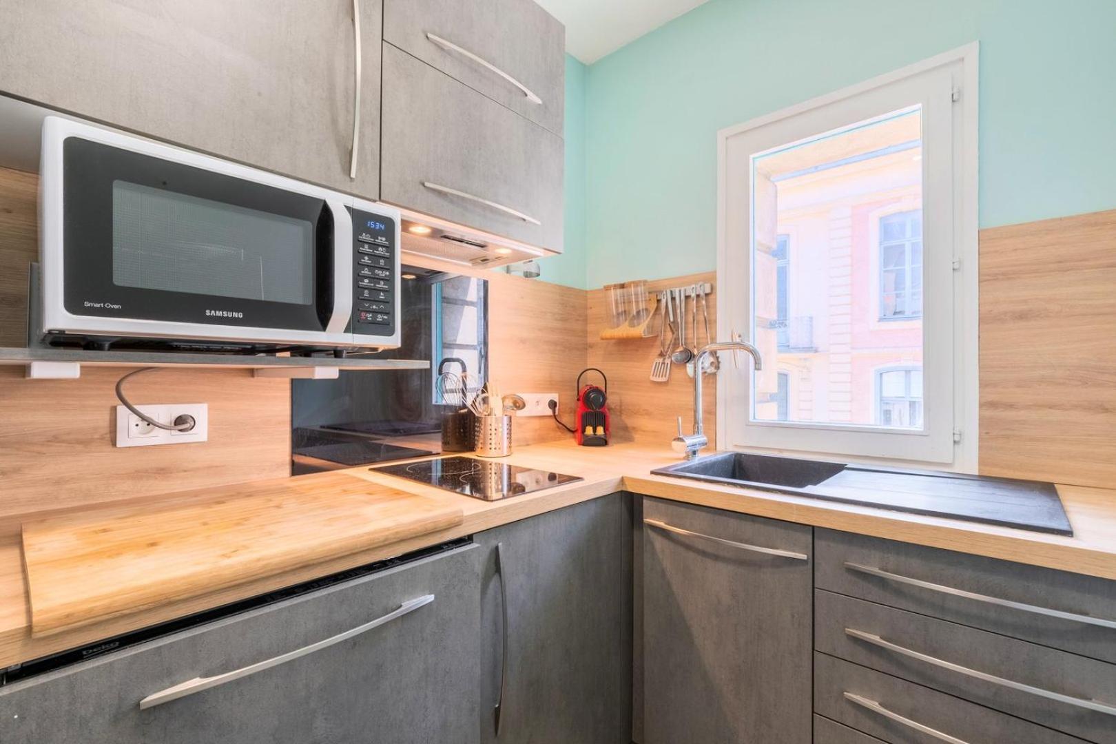 Functional Flat In The Heart Of Old Lille. Apartment
