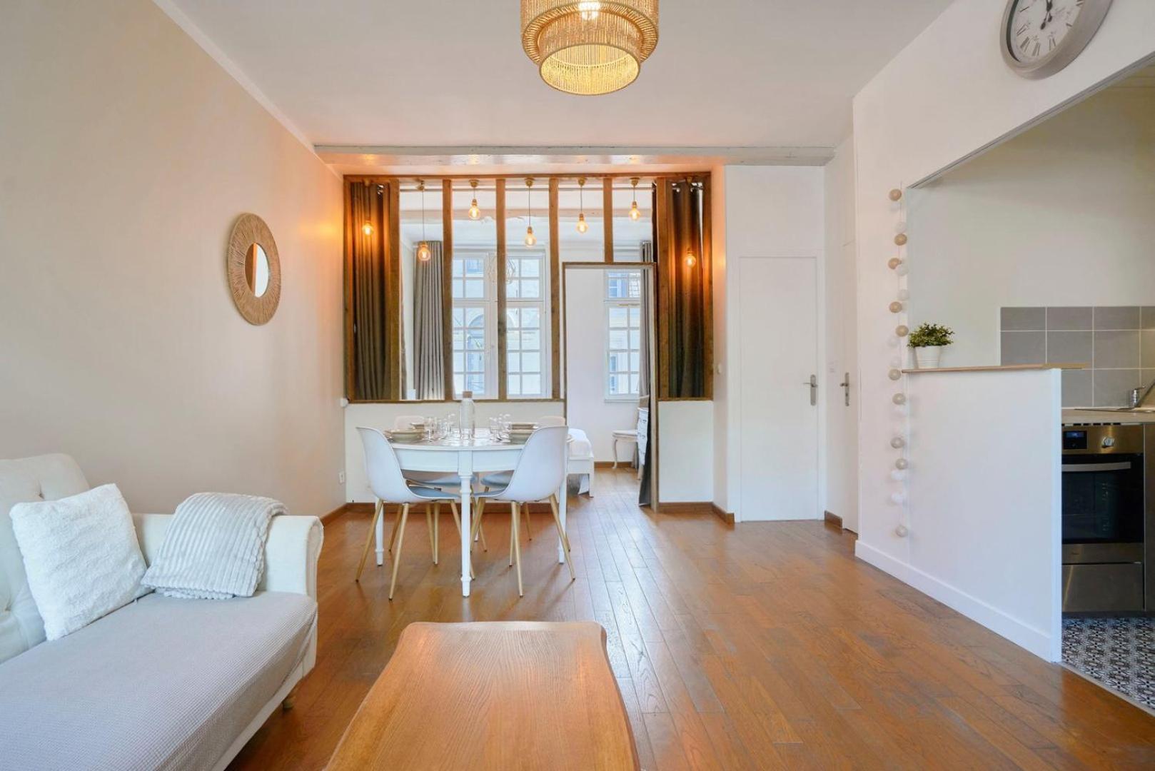 Charming 2 Bedroom With Terrace Lille