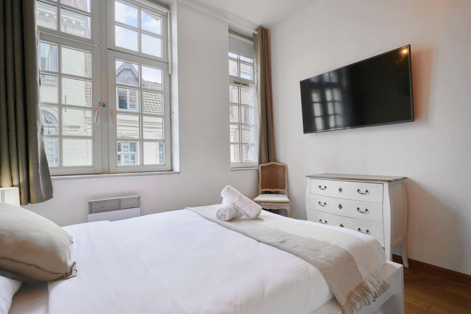 Charming 2 Bedroom With Terrace Apartamento