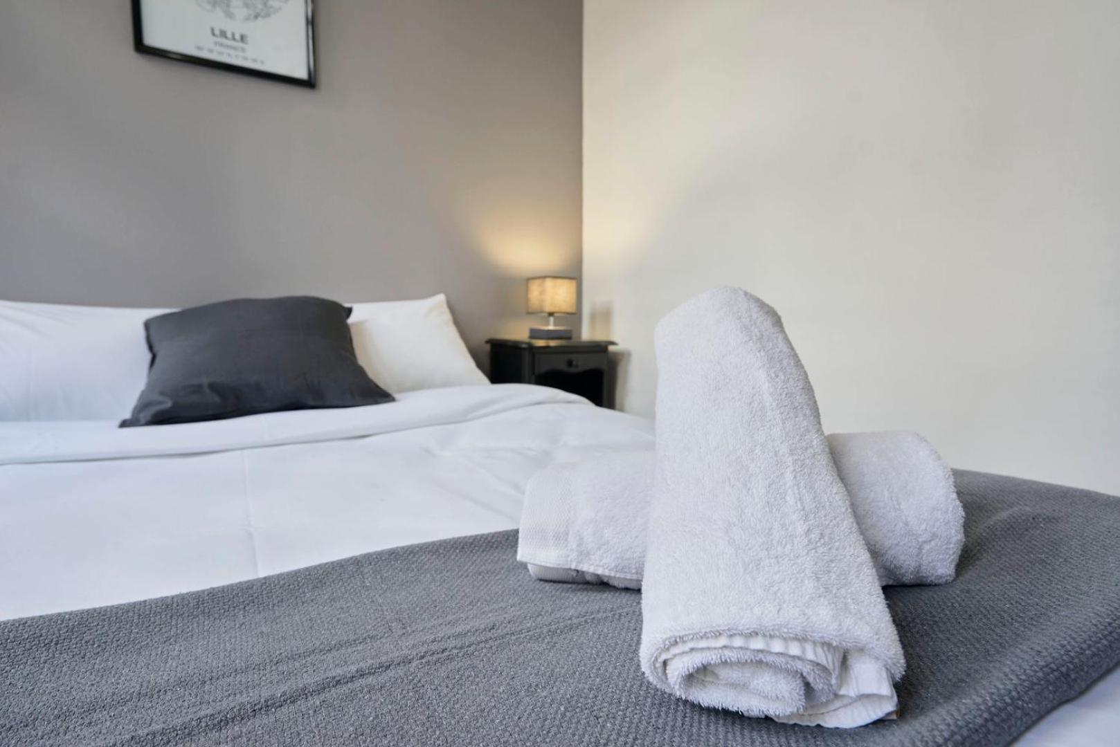 Charming 2 Bedroom With Terrace Apartamento Lille