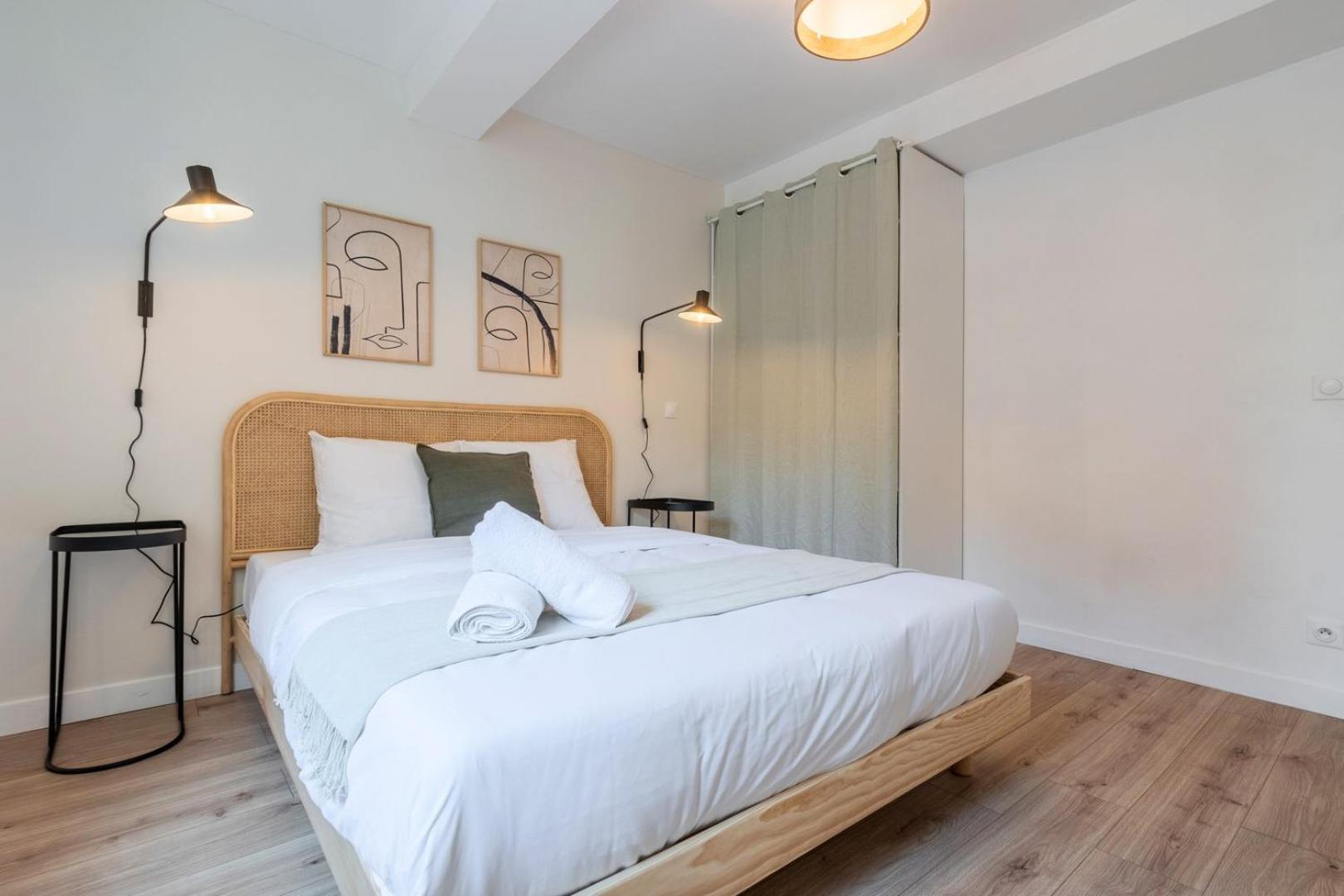 Beautiful Renovated In The Center Of Rijsel