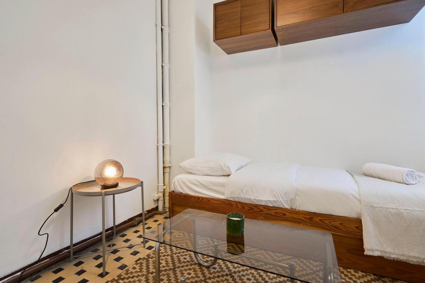Character 2-bedroom In The Center Apartment