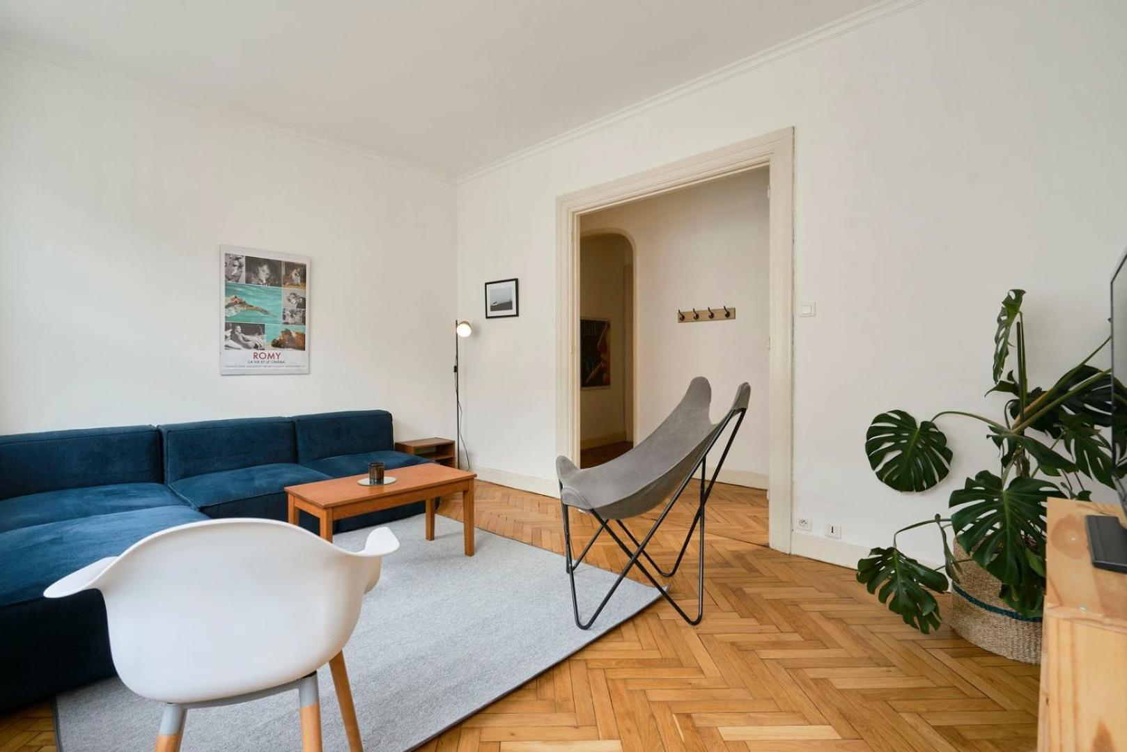 Character 2-bedroom In The Center *
