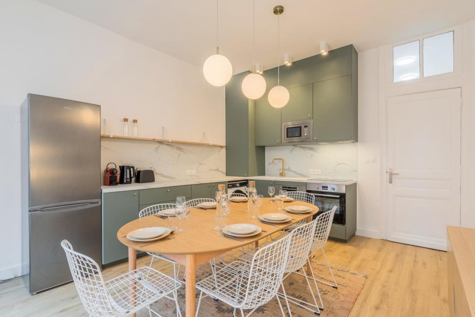 5-bedroom House In The Centre Of Lille. Casa de hóspedes Lille