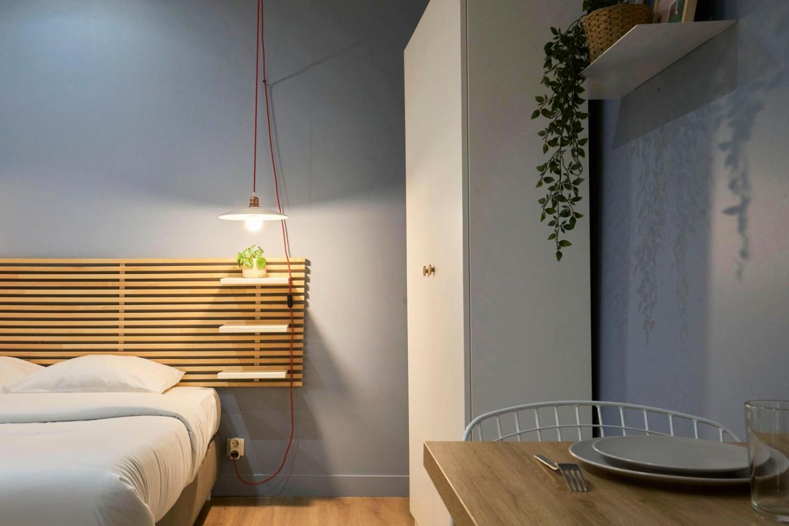 Equipped In The Heart Of The Stations Apartment *