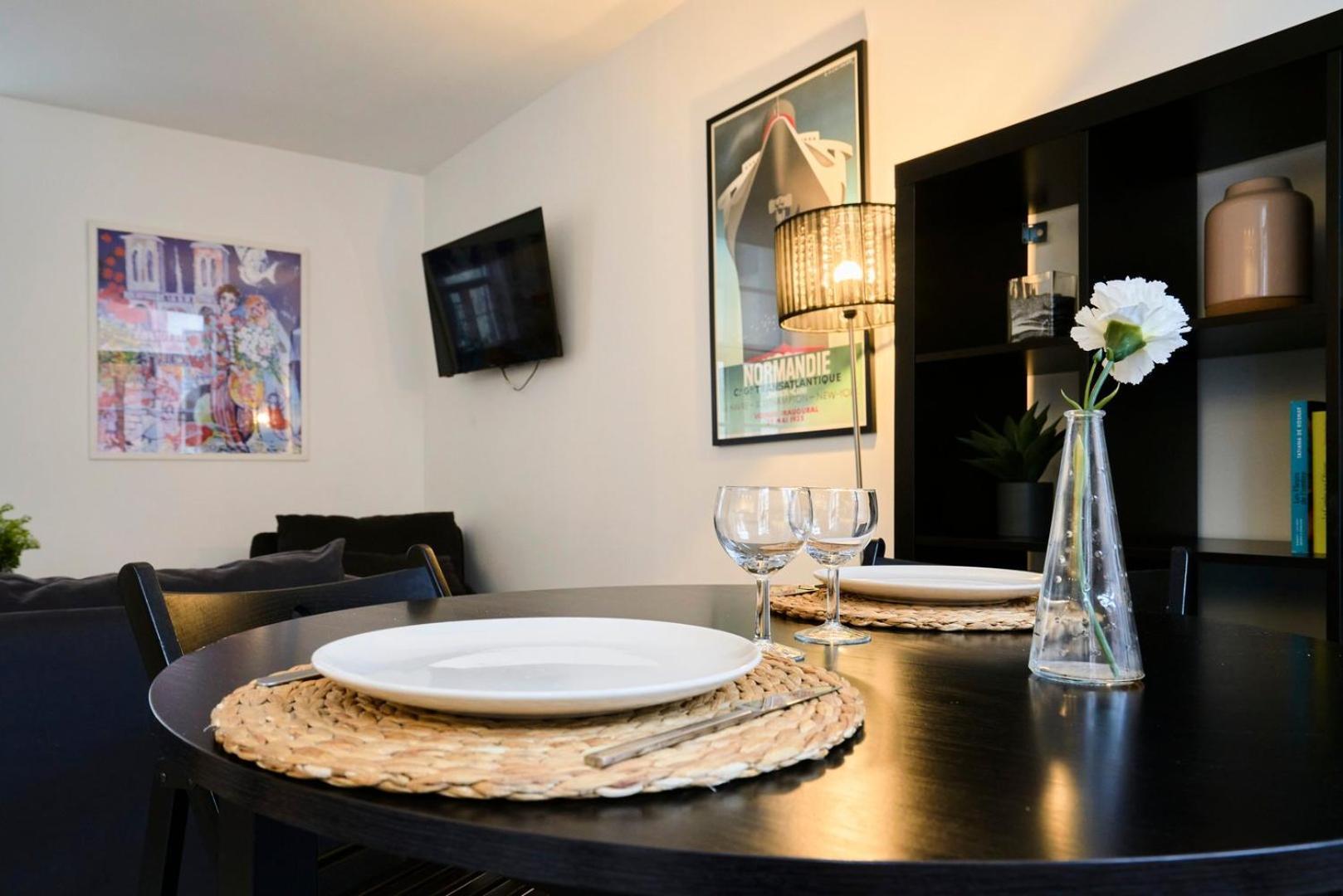 Spacious One Bedroom Ideally Located Appartement Rijsel