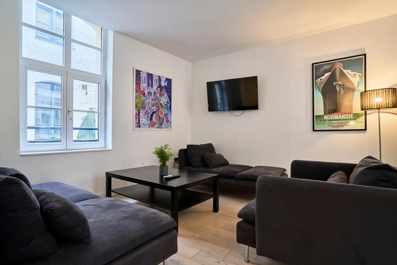 Spacious One Bedroom Ideally Located Rijsel